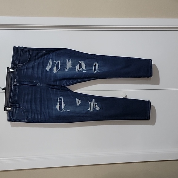 American Eagle Outfitters Denim - EUC Women's American Eagle Ne(x)t Level Stretch Distressed Jeggings Size…